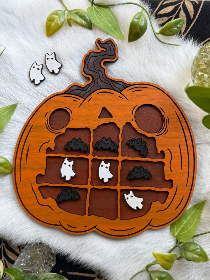 Jack-O'- Lantern Tic Tac Toe Board